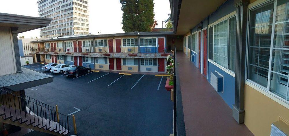The Catrina Hotel San Mateo Eksteriør bilde